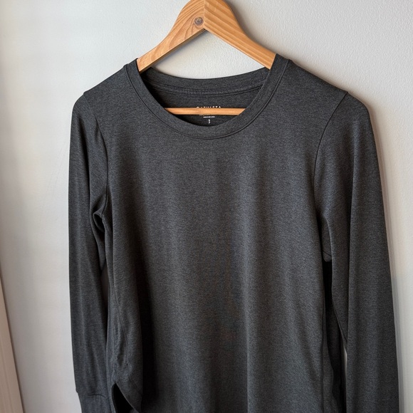Athleta Women's Uptempo Charcoal Grey Long Sleeve Top - Picture 3 of 8